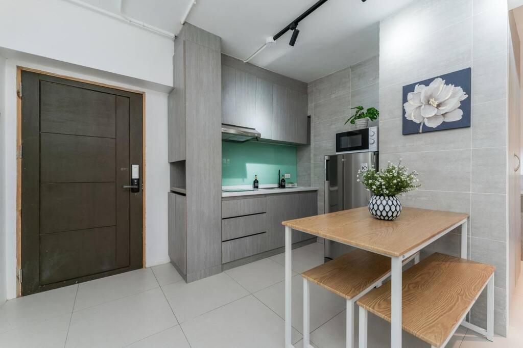Airport Express Hostel E-527, 2 Minutes To Airport,Fast Wifi, Free Netflix Lapu-Lapu City Exterior foto